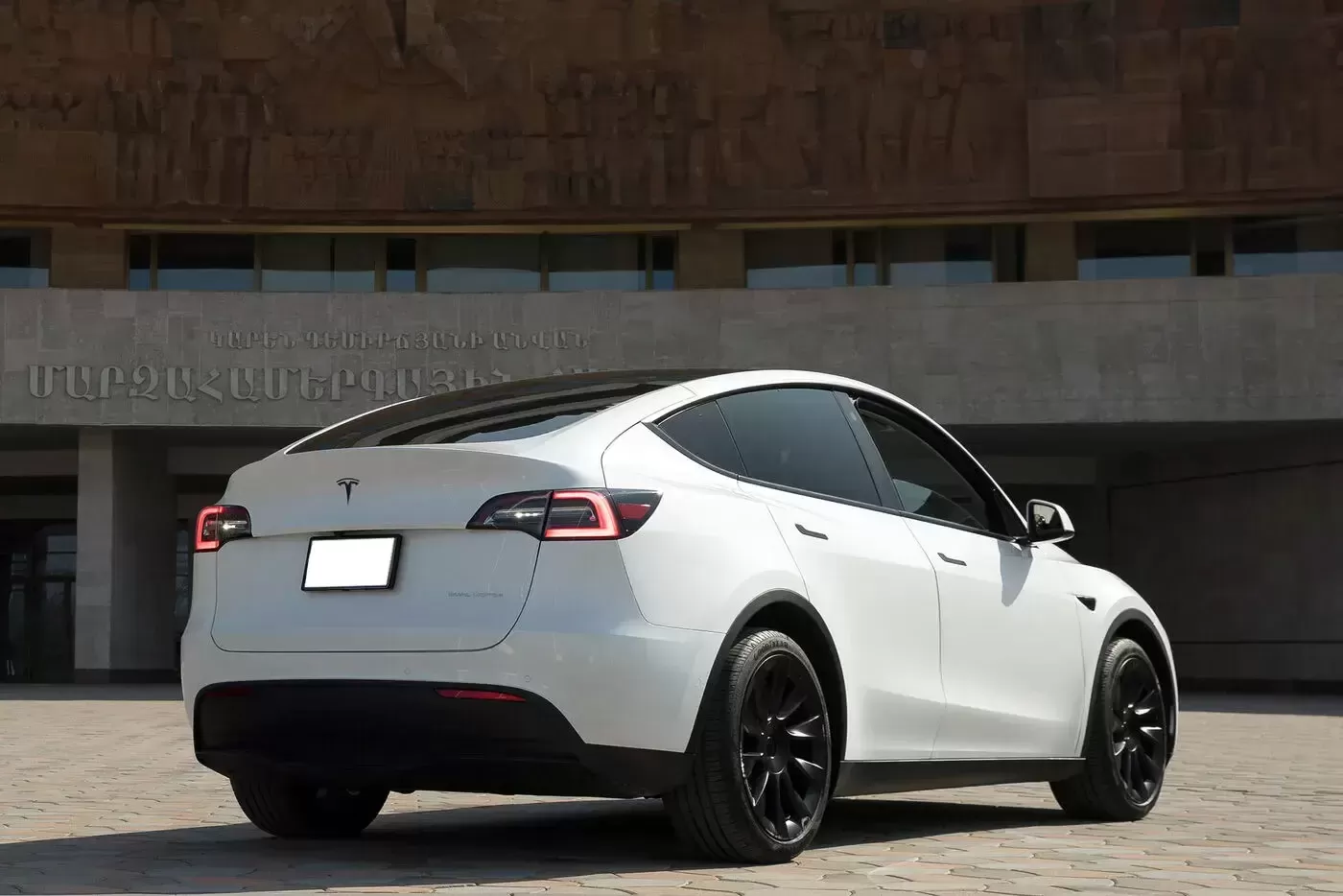 Tesla Model Y - Rear.webp