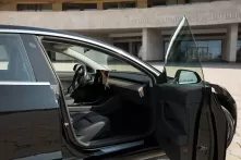 Tesla Model 3 - Right Side -2-.webp