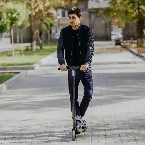 Scooter ES-01 -2-.webp