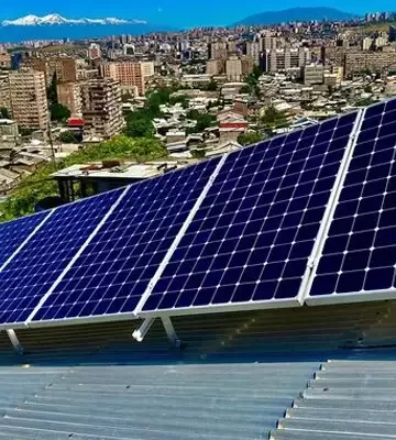 Sari tagh, sepakan tun.webp